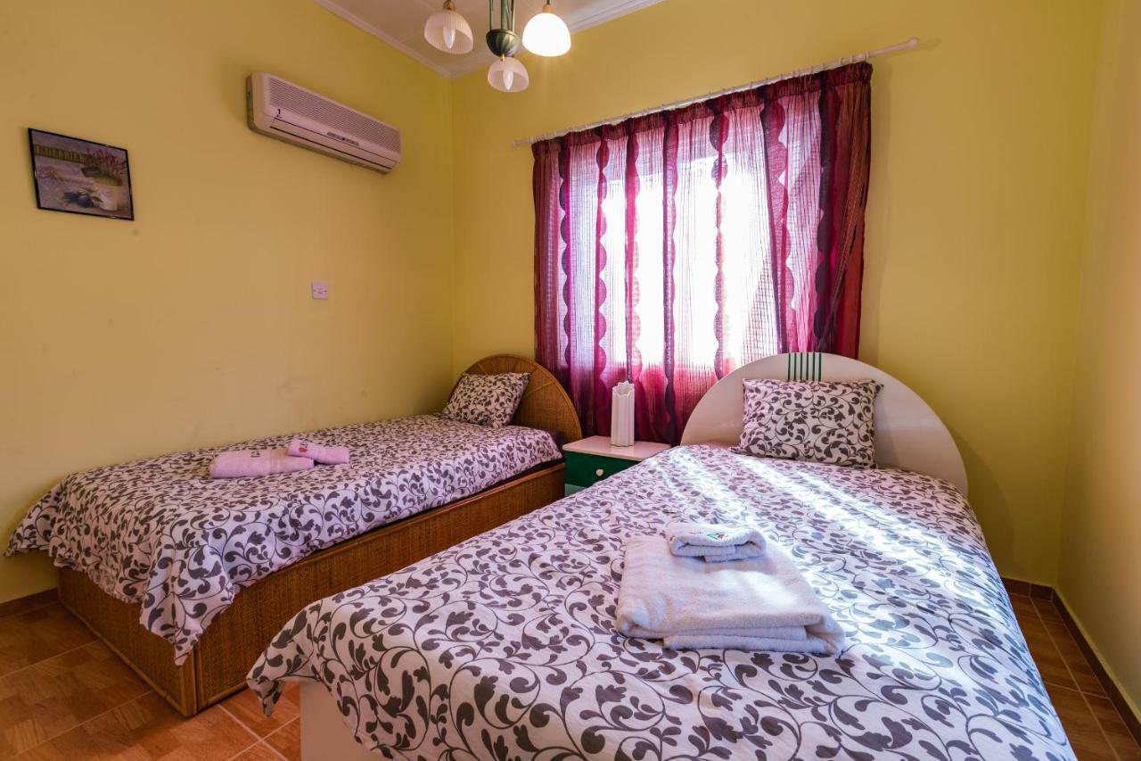 Villa Papaya Residence 파포스 외부 사진