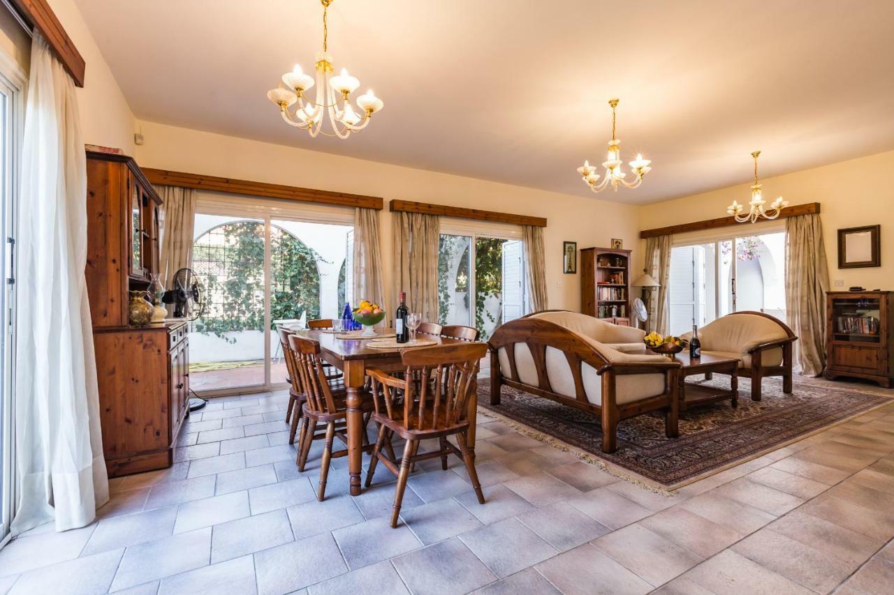 Villa Papaya Residence 파포스 외부 사진